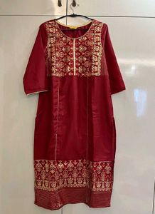 Elegant Maroon Embroidered Kurta