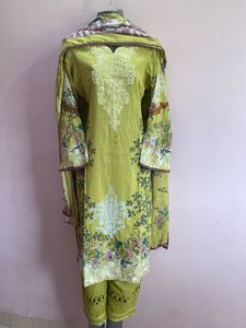 Elegant Floral Kurta Set
