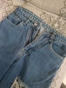 Branded Baggy Jeans