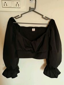 Elegant Black SSS Crop Top