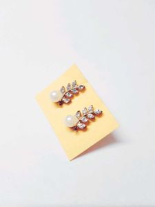 🆕 Pearl Leaf Earrings