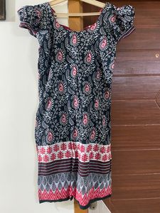 Patterned Kurti With Red &amp; Black