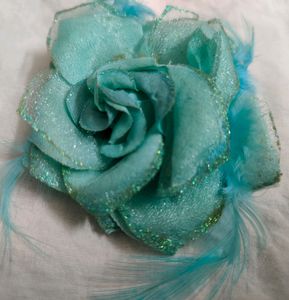 Sea Green Rose Hairband And Broach