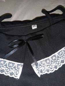 Coquette Lace off shoulder Top 🎀🖤