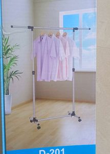clothes hanger New 1 time used only hardly 2 hour.