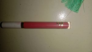 MyGlamm Lit Liquid Matte PinkVisitObsession Lipstick.