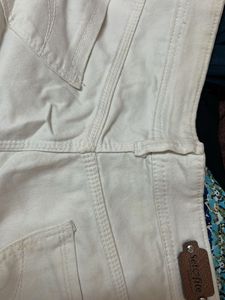White Denim Shorta
