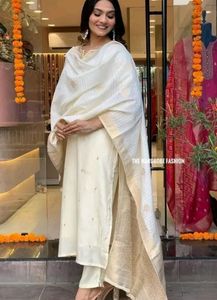 Silk bland Kurta With Trousers &amp; Dupaptta