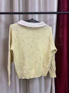 Yellow Full Sleeve Winter Sweatshirt