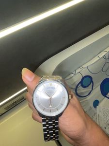 Elegant Silver Wristwatch