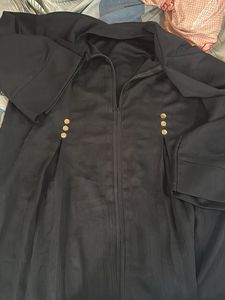 Elegant Black Zippered Abaya