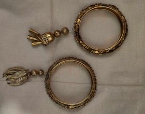 Elegant Gold-Toned Bangle Set