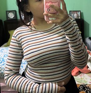 fitted trendy top 😘