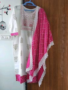 Elegant White Printed Kurta