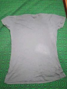 T-Shirt For Gurlz......