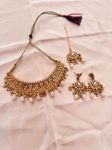 Necklace set