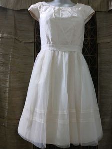 Elegant beige fitted Dress