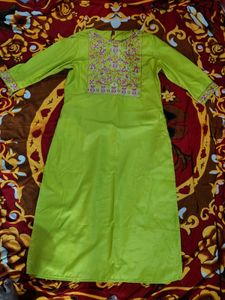 Lime Green Embroidered Kurti Set ( M Size )