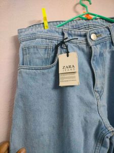 Zara Light Wash Jeans