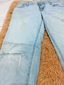 Ripped Jeans 👖 (Unisex)