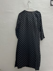 Black Kurti