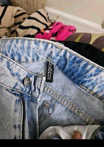 H&amp;M jeans on sale🎉