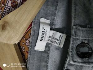 Forever 21 Grey Denim Pant For Women