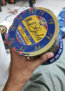 Mono. Fill Gold String Kite