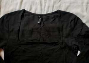 Black square neckTop