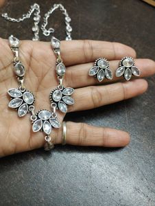 Look Our Stunning Neckpeice Set👌👌👌👌