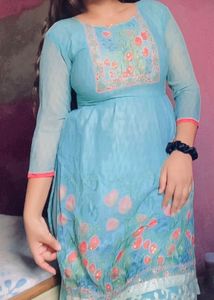 Stylish Blue Embroidered Kurta