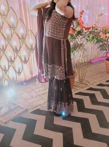 Elegant Embroidered Kurta Set at 800/-