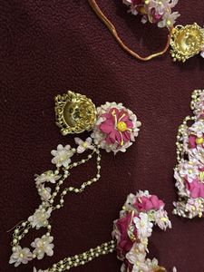 Floral Jewellery Set