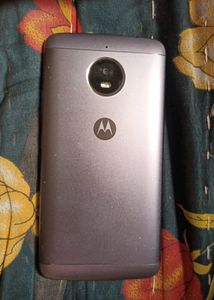 Moto E4 Plus (32GB / 3GB)