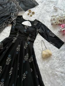 Black Outfit 🖤