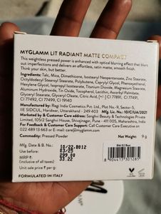Combo Of Myglamm Compact,Kajal &amp;Lip Kit Brushes