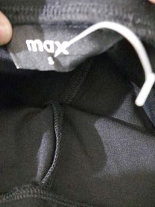 New Unused Black Jegging (Women&#39;s)