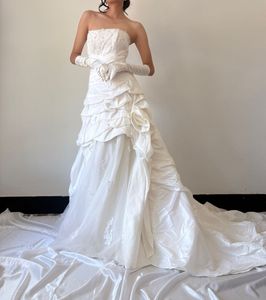 Elegant Wedding Gown