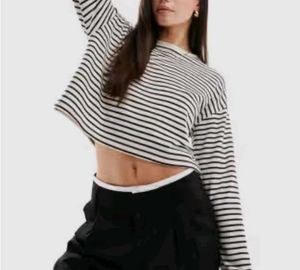Crop Top 🤍🖤