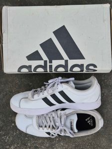 Adidas VL Court 2.0 White Sneakers – Like New