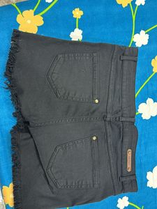 Nuon Black Shorts