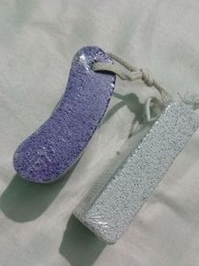 Small Size Pack Of 2 Combo Pack  Vega Pumice Stone  Pulper And White Colour