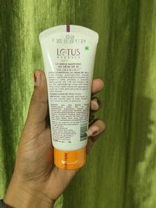 Lotus Safe UV Shield Sunscreen