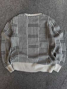 Houndstooth Pattern Sweater