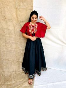 *Navratri special - plain cotton front open shrug with Plain cotton umbrella skirt, which is absolutely comfortable and newly styled!*