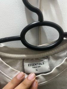 essentials Graphic Print White T-Shirt