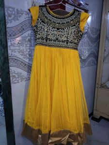 Elegant Yellow Ethnic Gown