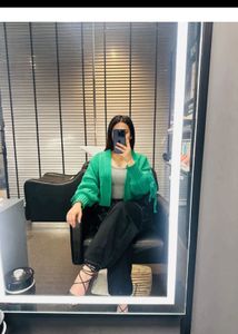 Stylish Green Cropped Cardigan