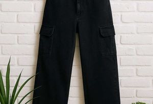 Black Cargo Jeans