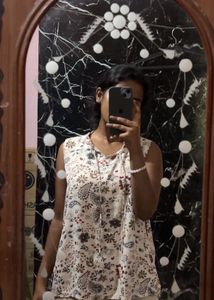 Floral sleeveless